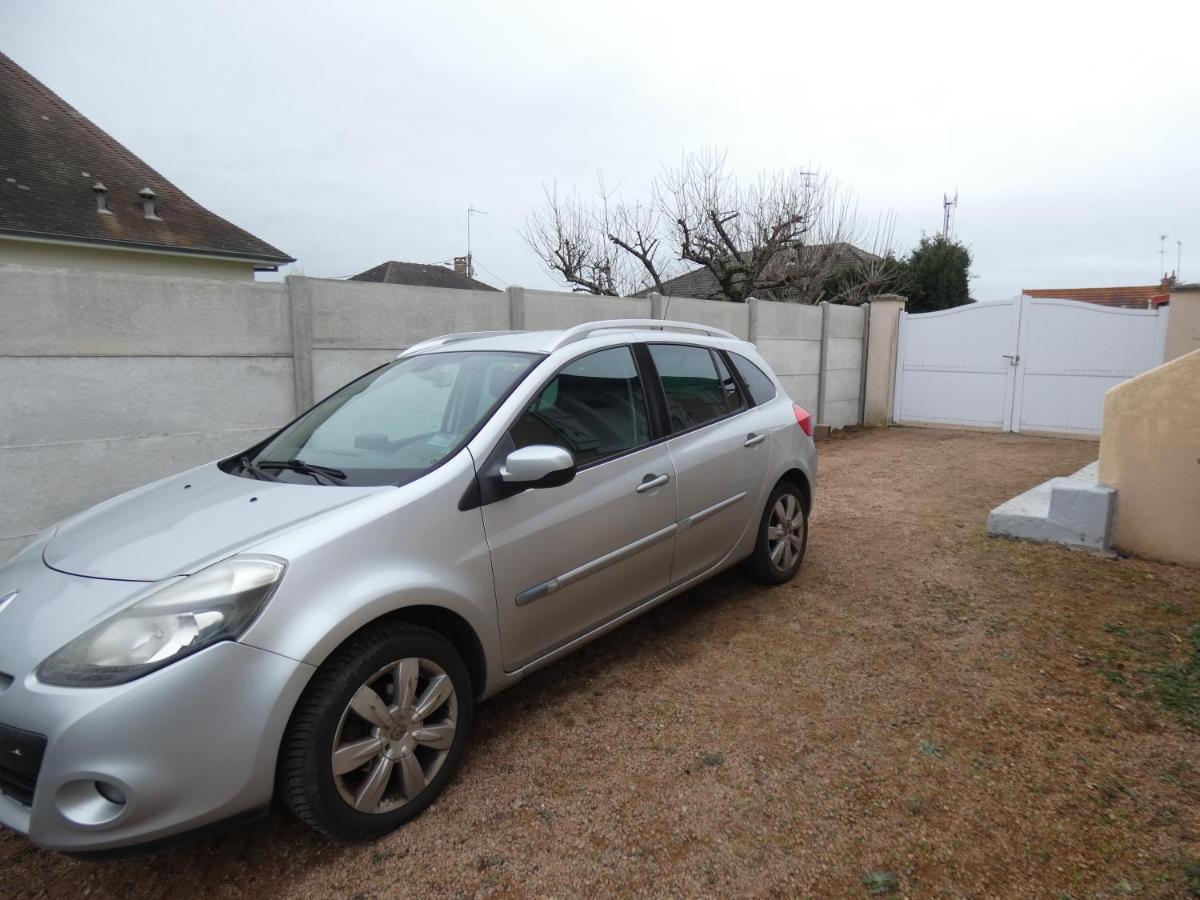Gite De L Epinette Commentry Exterior foto